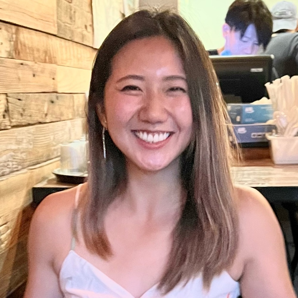 Meet your Posher, Claire